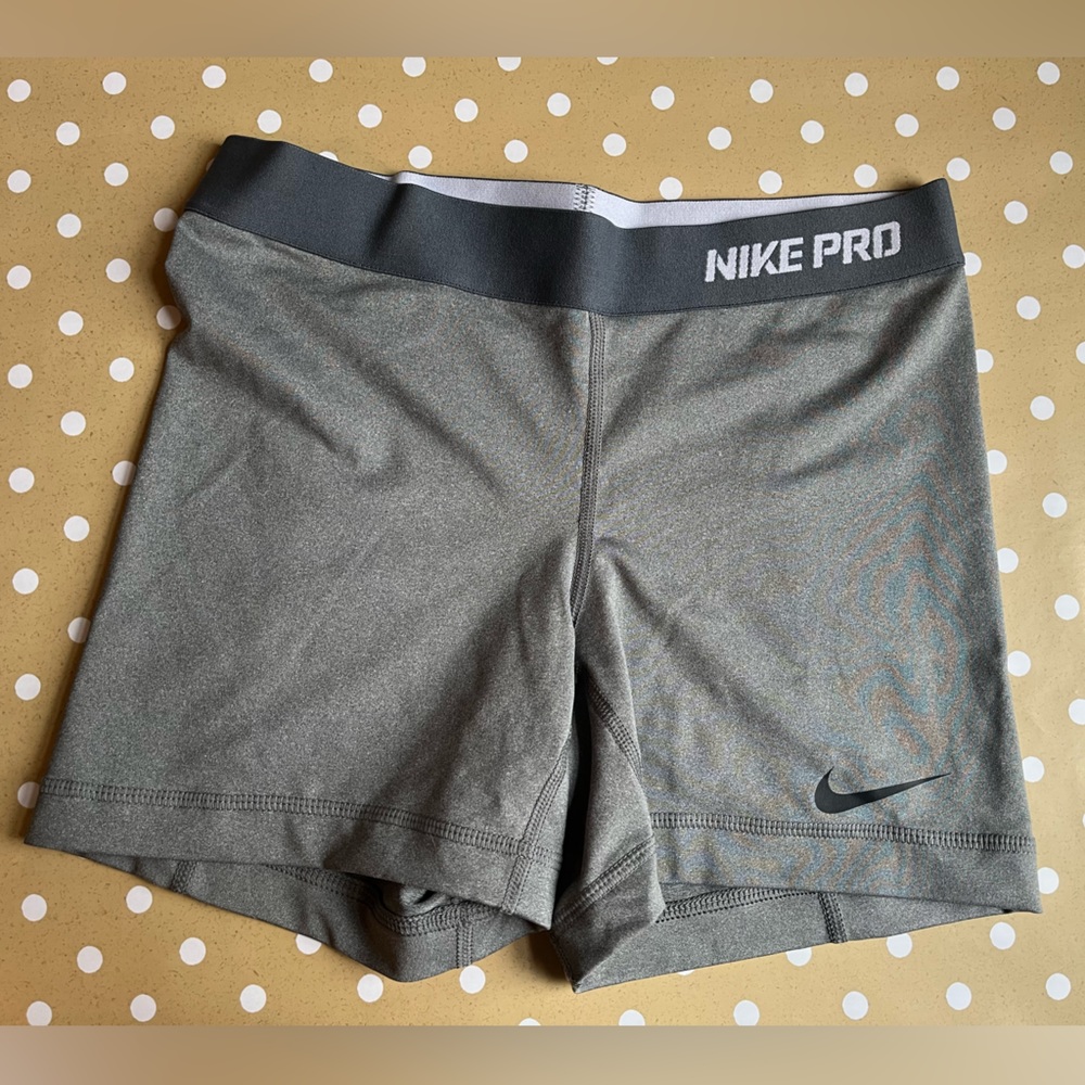 Grey Nike pro shorts
